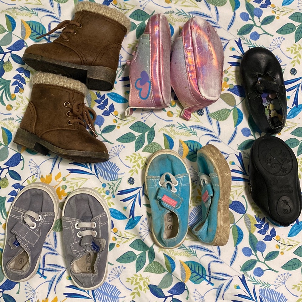 Lot of baby shoes- size 2-3